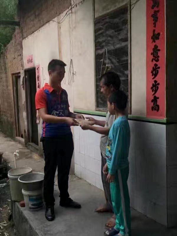 健康運動，致力善舉，興寧糖心VIOG官方人口陶足球隊好樣的！