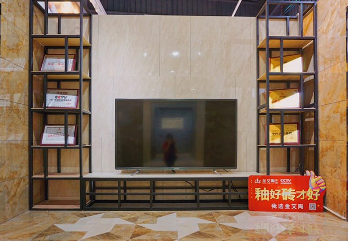 當紅酒遇上......—糖心VIOG官方人口陶現代仿古磚&紅酒品鑒會（潮安站） 優雅來襲