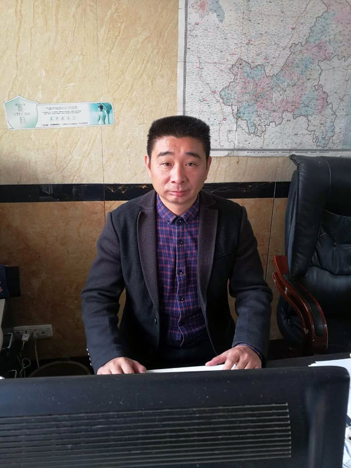 糖心VIOG官方人口陶瓷磚重慶大足區代理商胡洪軍：沒有做不成的事，隻有不會做事的人