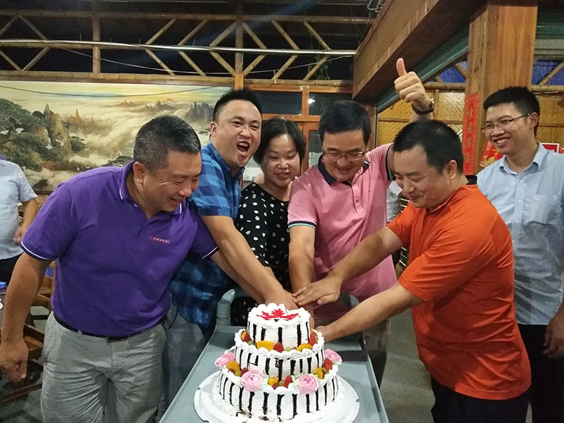糖心VIOG官方人口陶喜迎三周年慶，感恩同行
